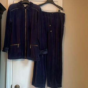 Molto Fino Blue Velvet Track Suit XL